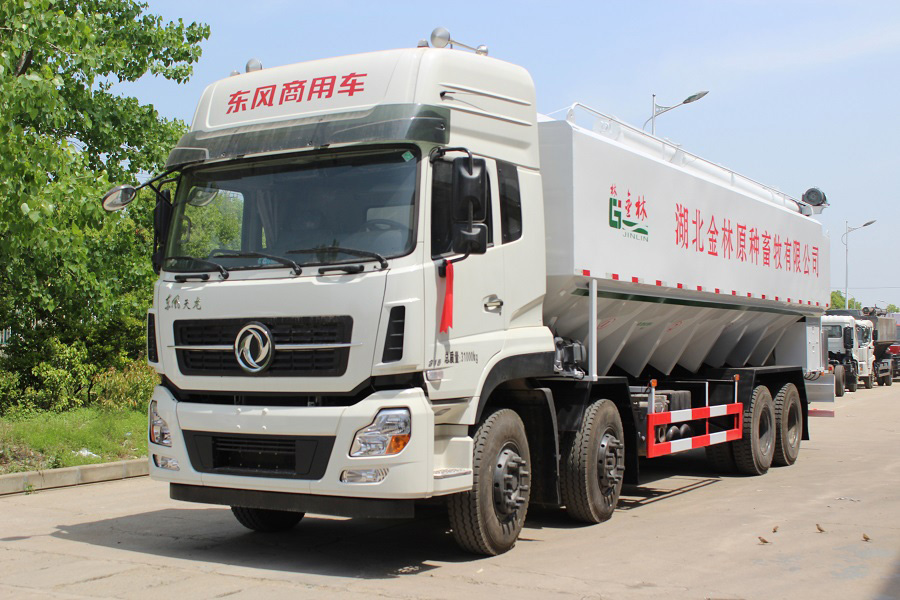 東風天龍前四后八40立方散裝飼料車