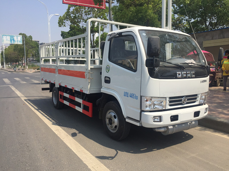 東風多利卡4.1米(藍牌)氣瓶車